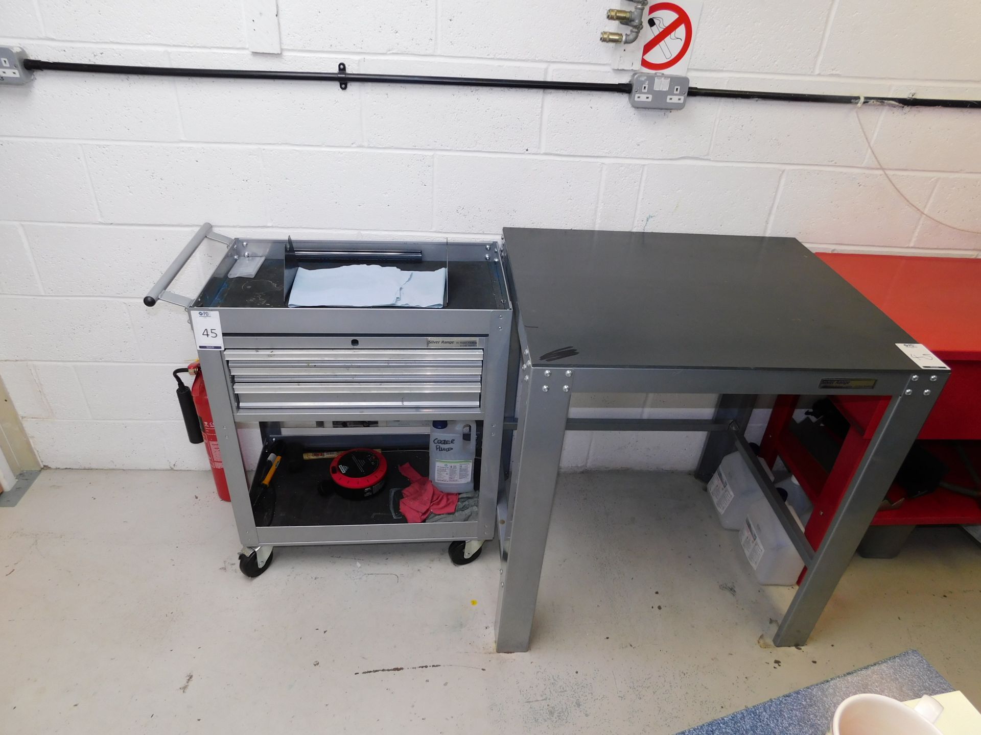 Silver Range Mobile Tool Chest & Steel Framed Workbench (Located Northampton – See General Notes for