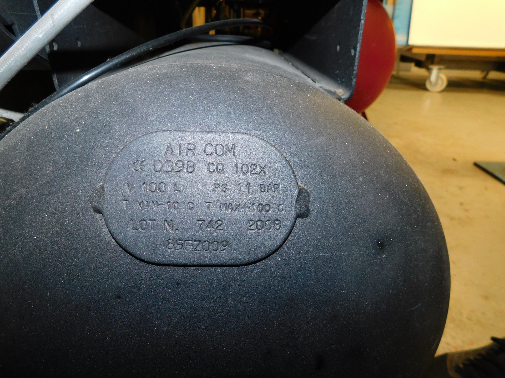 SIP Airmate Receiver Mounted Air Compressor (Located Northampton – See General Notes for Full - Image 2 of 2