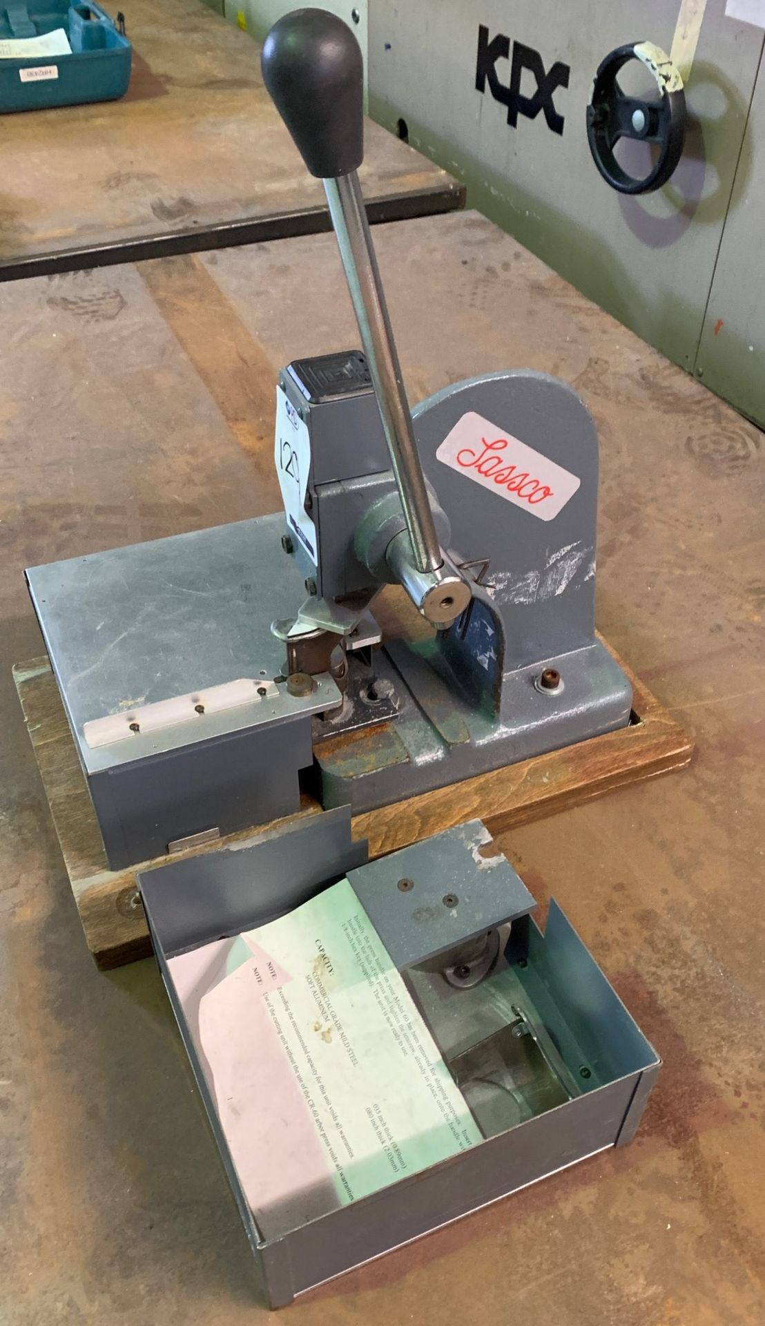 Sassco Pedestal Corner Cutter (Located Northampton – See General Notes for Full Address) - Bild 2 aus 2