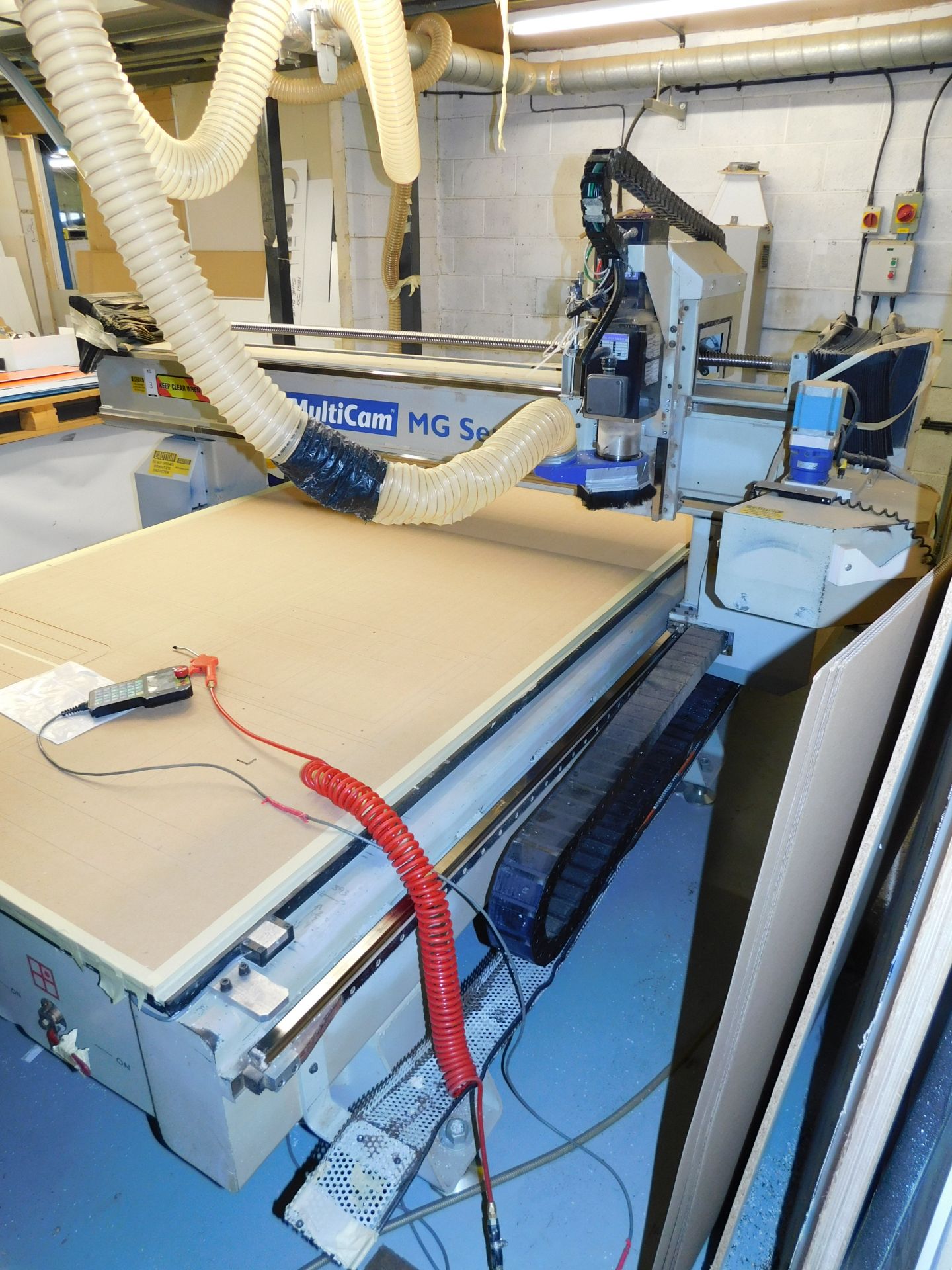 Multicam MG Series Bed Router. Serial Number MG204-03319 (2004) With Rietschle Thomas Vacuum Pump, 8 - Bild 7 aus 18