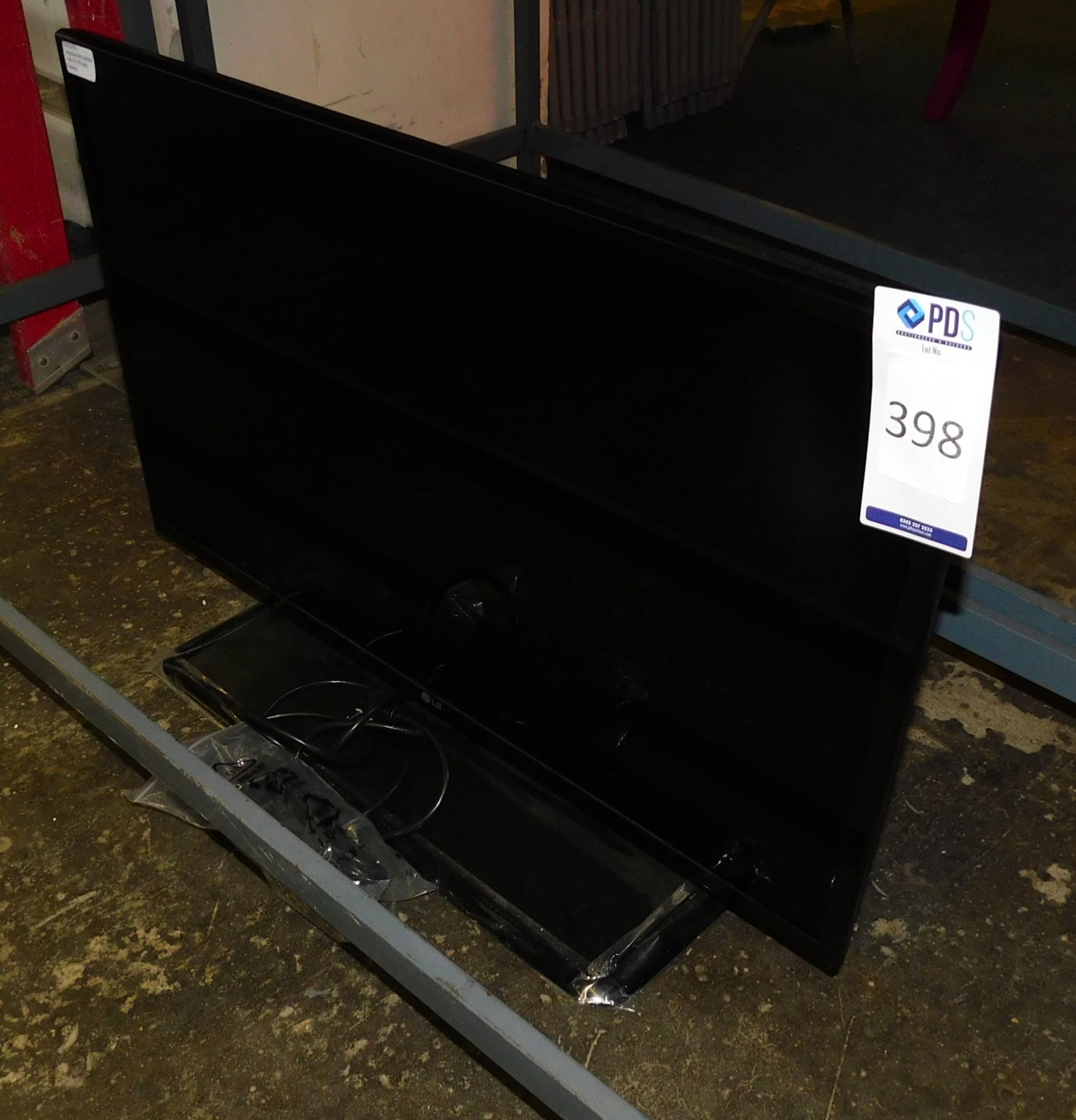 LG 32LX761H Television (Located Stockport – See General Notes for Full Address)