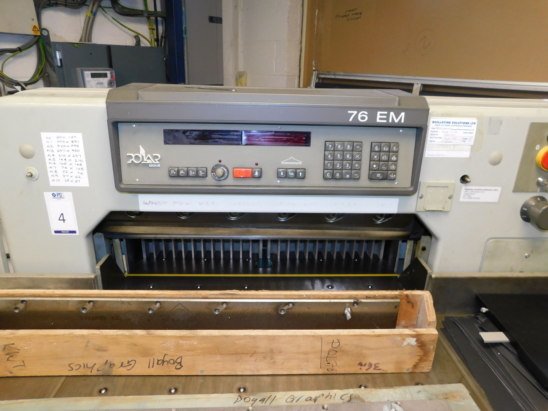 Polar 76EM Paper Guillotine, Serial Number 6461310 (1994) (To Be Collected Wednesday 27th November) - Image 3 of 11