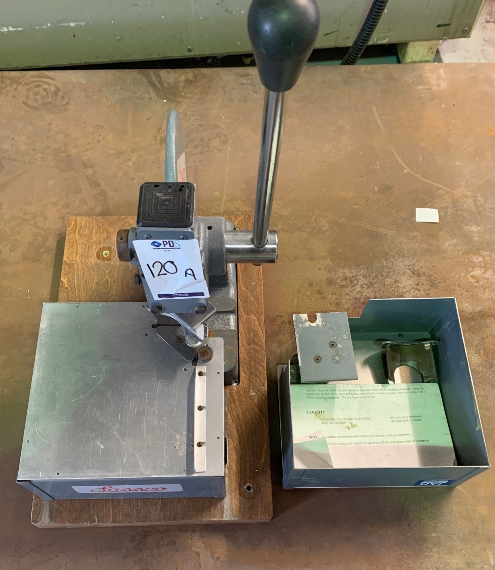 Sassco Pedestal Corner Cutter (Located Northampton – See General Notes for Full Address)