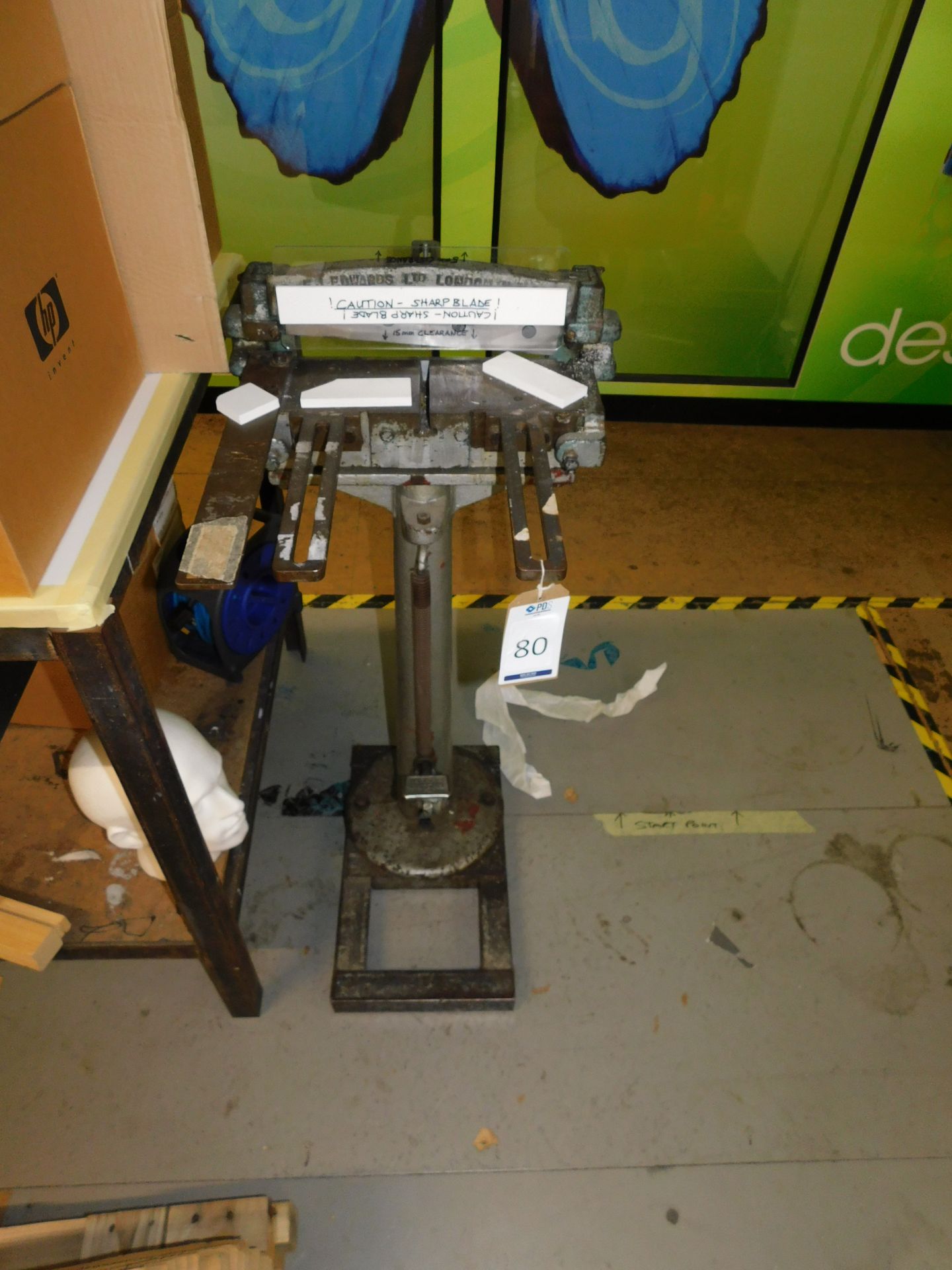 Edwards Treadle Operated Guillotine (Located Northampton – See General Notes for Full Address)