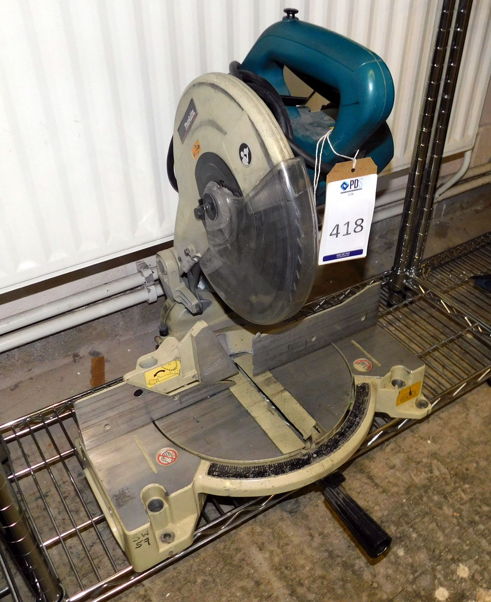 Makita LS1040 Pull Down Saw (Located Stockport – See General Notes for Full Address)