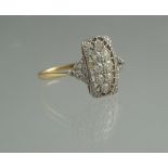 18CT GOLD AND DIAMOND ART DECO RING.