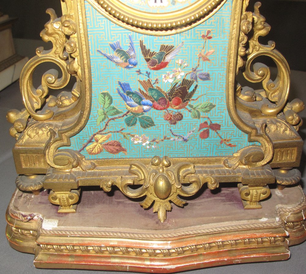 19TH CENTURY FRENCH ORMOLU TWO TRAIN MANTEL CLOCK in classical design with porcelain urn shaped - Image 6 of 7