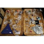 A collection of assorted Swarovski crystal ornaments and decorations etc. (B.P. 24% incl.