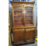 Victorian mahogany two stage chiffonier bookcase with three shelves to the interior,