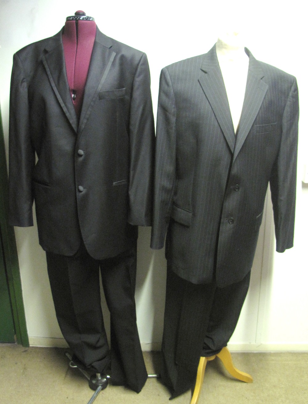 Six designer fine wool men's suits to include; a grey striped suit by Hugo Boss, - Image 2 of 9