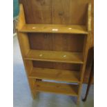 Small pine open, free standing bookcase. (B.P. 24% incl.