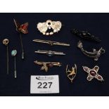 Collection of bar brooches, silver and gold etc. (B.P. 24% incl.