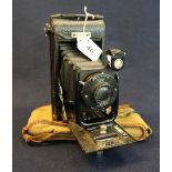 Early 20th Century Houghton & Butcher folding reprographic camera in appearing original canvas case.