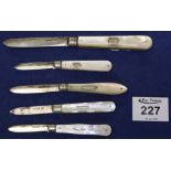 Five mother of pearl pen knives with silver blades. (B.P. 24% incl.