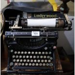 Vintage Underwood American typewriter. (B.P. 24% incl.