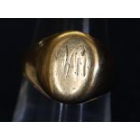 An 18ct gold signet ring, 3.5g approx. (B.P. 24% incl.