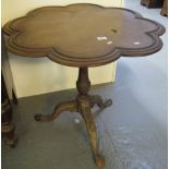 18th Century style mahogany clover shaped pedestal birdcage table with circular petalled top. (B.P.