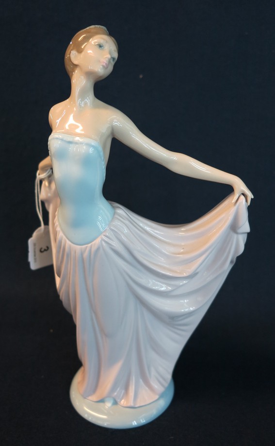A Lladro Spanish porcelain figure, 5050 'The Dancer'. (B.P. 24% incl.