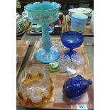 Tray of assorted glass to include; blue glass dimpled pig moneybox, turqouise vase lustre,