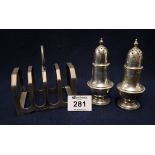 Silver four division toast rack, together with a pair of silver pepperettes. 7 troy ozs approx. (B.