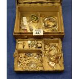 A cantilever box of costume jewellery. (B.P. 24% incl.