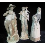 Three Lladro Spanish porcelain figurines with animals. (3) (B.P. 24% incl.