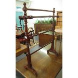 Mahogany towel horse with turned supports. (B.P. 24% incl.