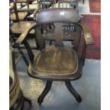 Early 20th Century oak captain's or director's office swivel chair. (B.P. 24% incl.