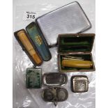 Silver Vesta case, amber cigar holder, sovereign case etc. (B.P. 24% incl.