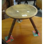 Rustic sycamore milking stool. (B.P. 24% incl.