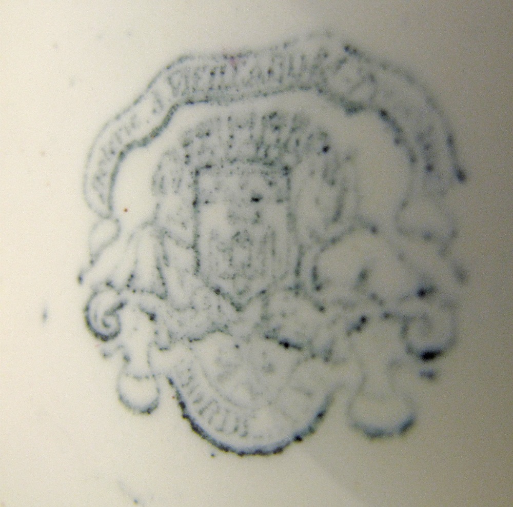 A large French porcelain twin handled fruit bowl marked "AU VASE ETRUSQUE, PARIS, 20 Boul. - Image 4 of 6