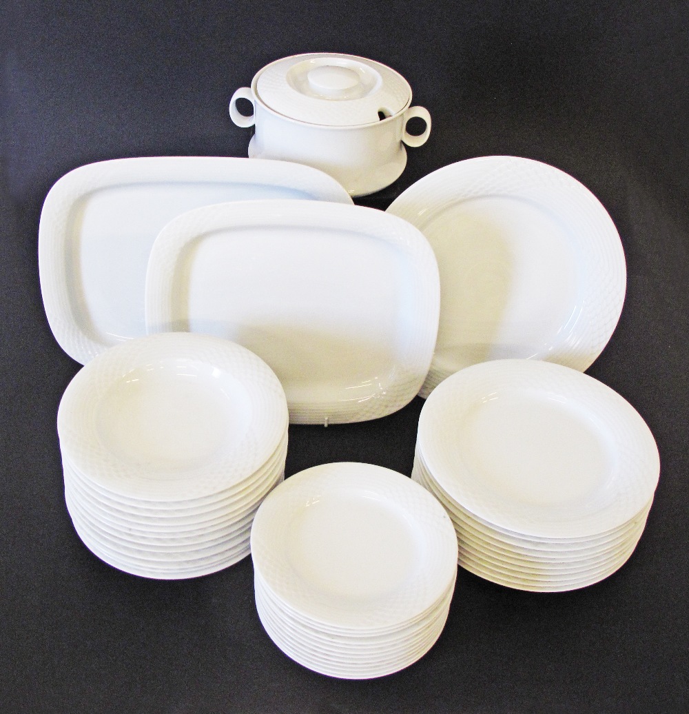 A German Hutshenreuther - SCALA pattern, white porcelain part dinner service, comprising 10 dinner