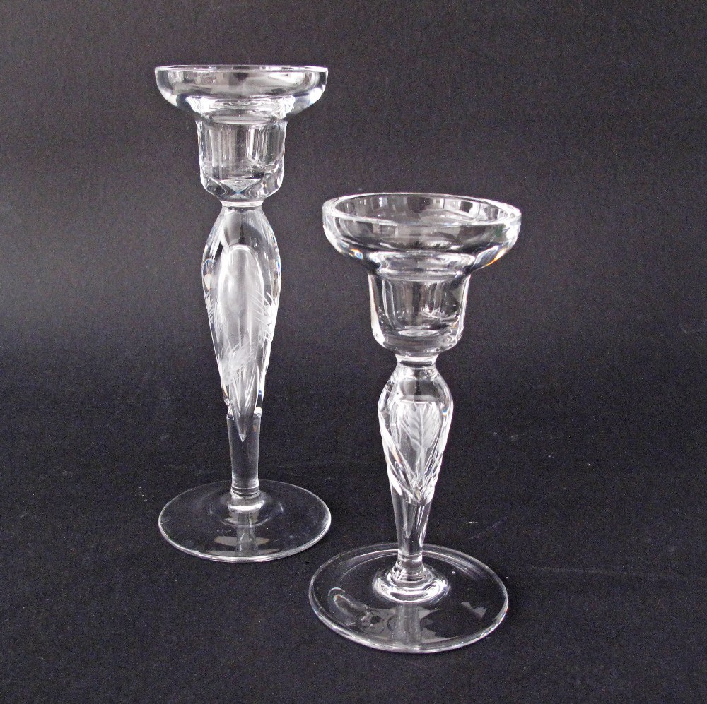 A pair of crystal candlesticks engraved with wheat stocks, H20cm, H15,5cm. (2)