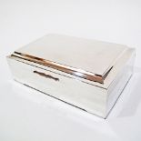 Silver cigar / cigarette box