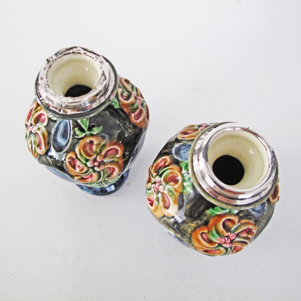 A pair of Art Nouveau majolica vases - Image 4 of 7