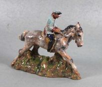 Link, Wilhelm1877-1959, Original-Keramikfigur, polychrom glasiert, uniformierter Reiter zu Pferde,