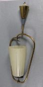 Deckenlampe1950er Jahre, Deckenlampe, Metallhalterung, Glasschirm leicht konisch mit