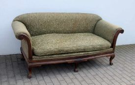 Biedermeierstil-Sofaum 1900, Nussbaumholz, Sofa im Biedermeierstil, Tatzenfüße, geschwungene