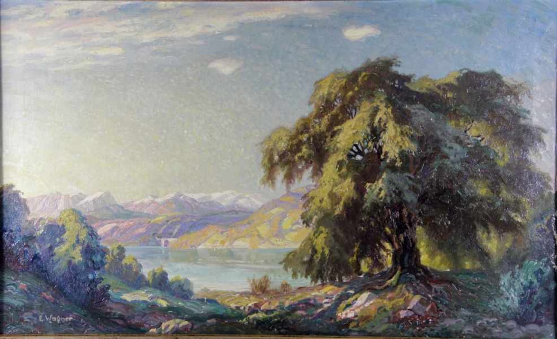 Wagner, Erich K.; zugeschr.1890-1974, sonnige Landschaft mit Voralpenland, mittig ein See, im