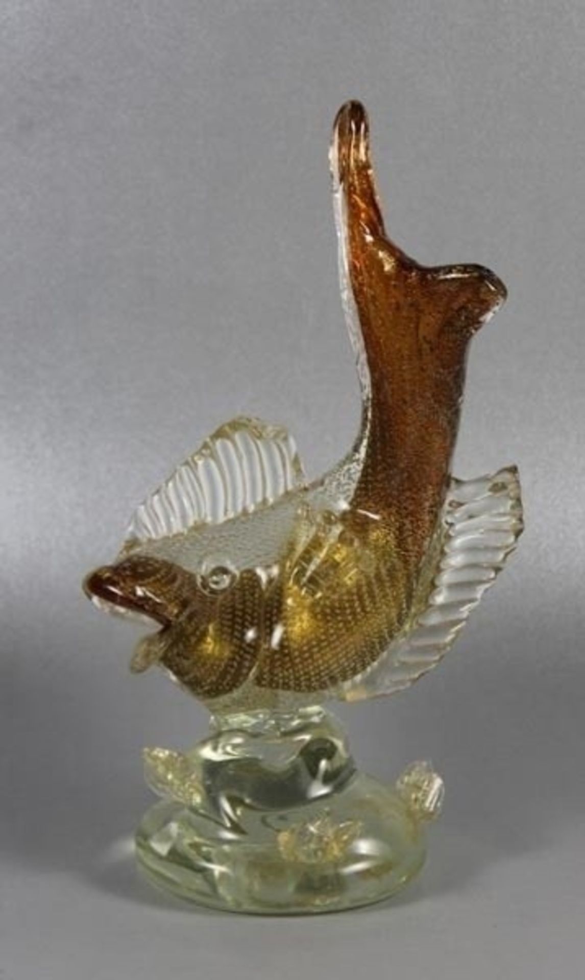 Glasfischwohl Murano, großer Glasfisch mit goldenen Pulfereinschmelzungen und dekorativen
