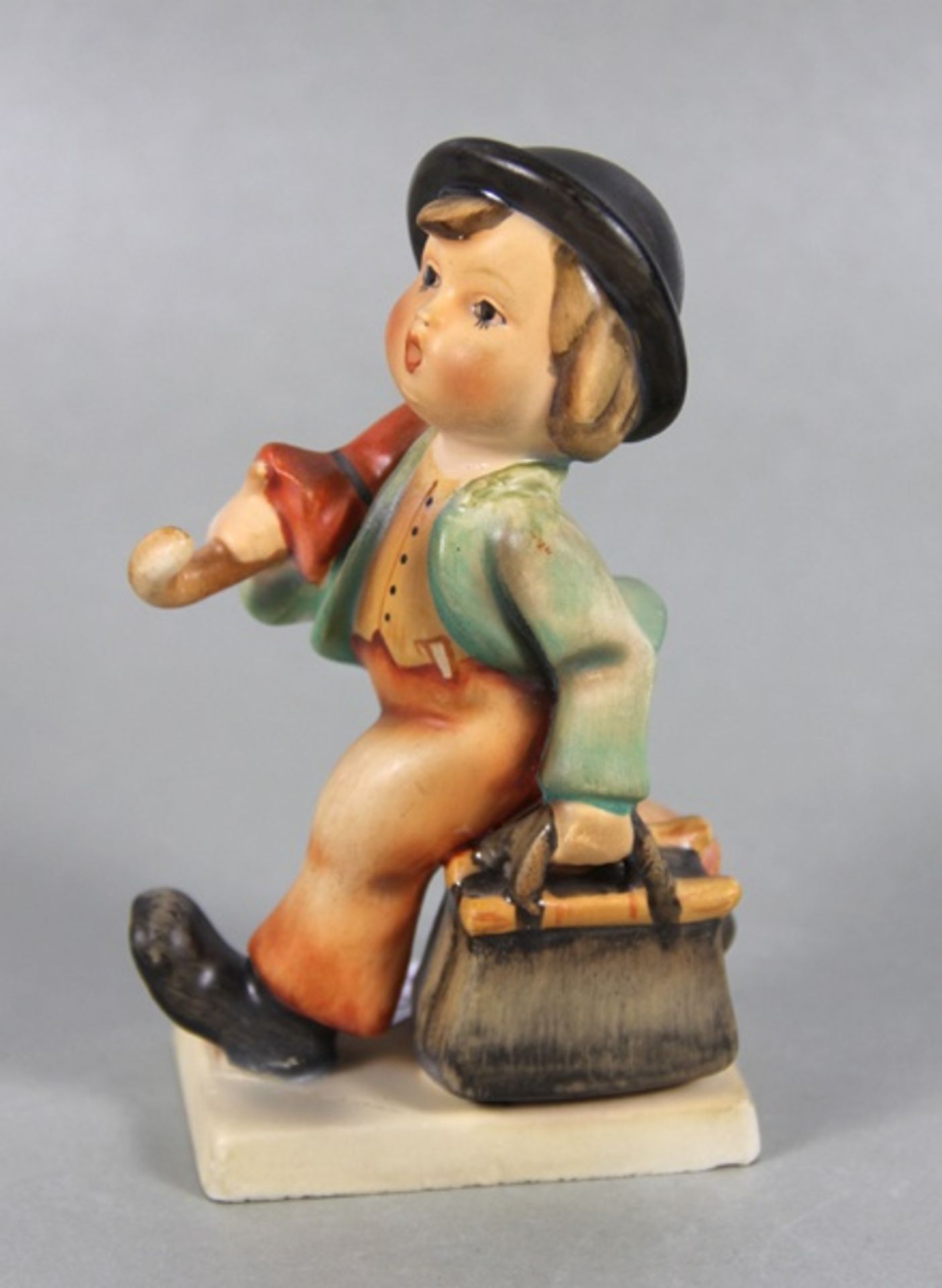 alte Hummel Bubenfigur1930er Jahre, Goebel, alte Hummelfigur, Wanderbub, Knabe mit Regenschirm,