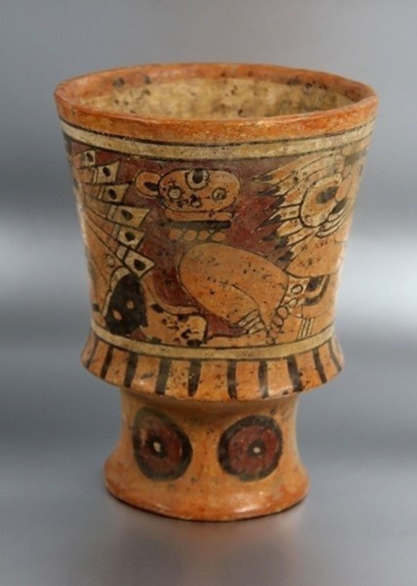 Maya-Keramikvaseschöne Replik einer antiken Keramikvase der Maya, gemaltes Dekor mit Gottheiten u.
