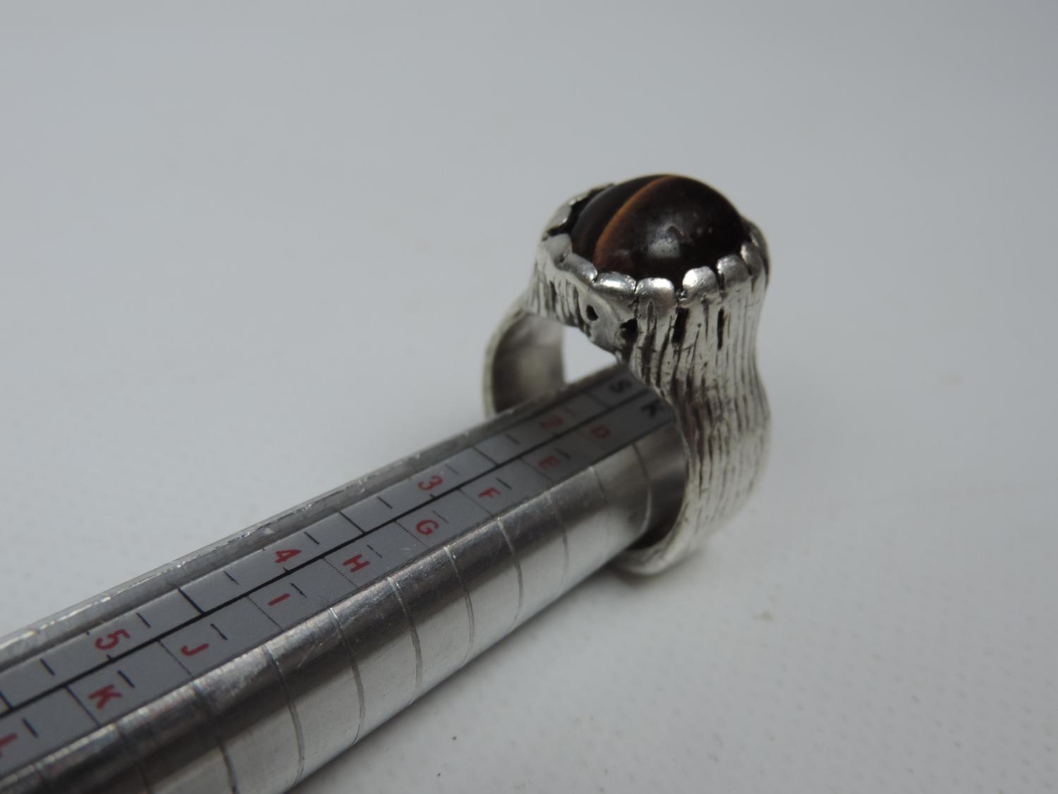 Unusual Silver and Tiger's Eye Ring - London 1969 - 13 grams - Image 3 of 4