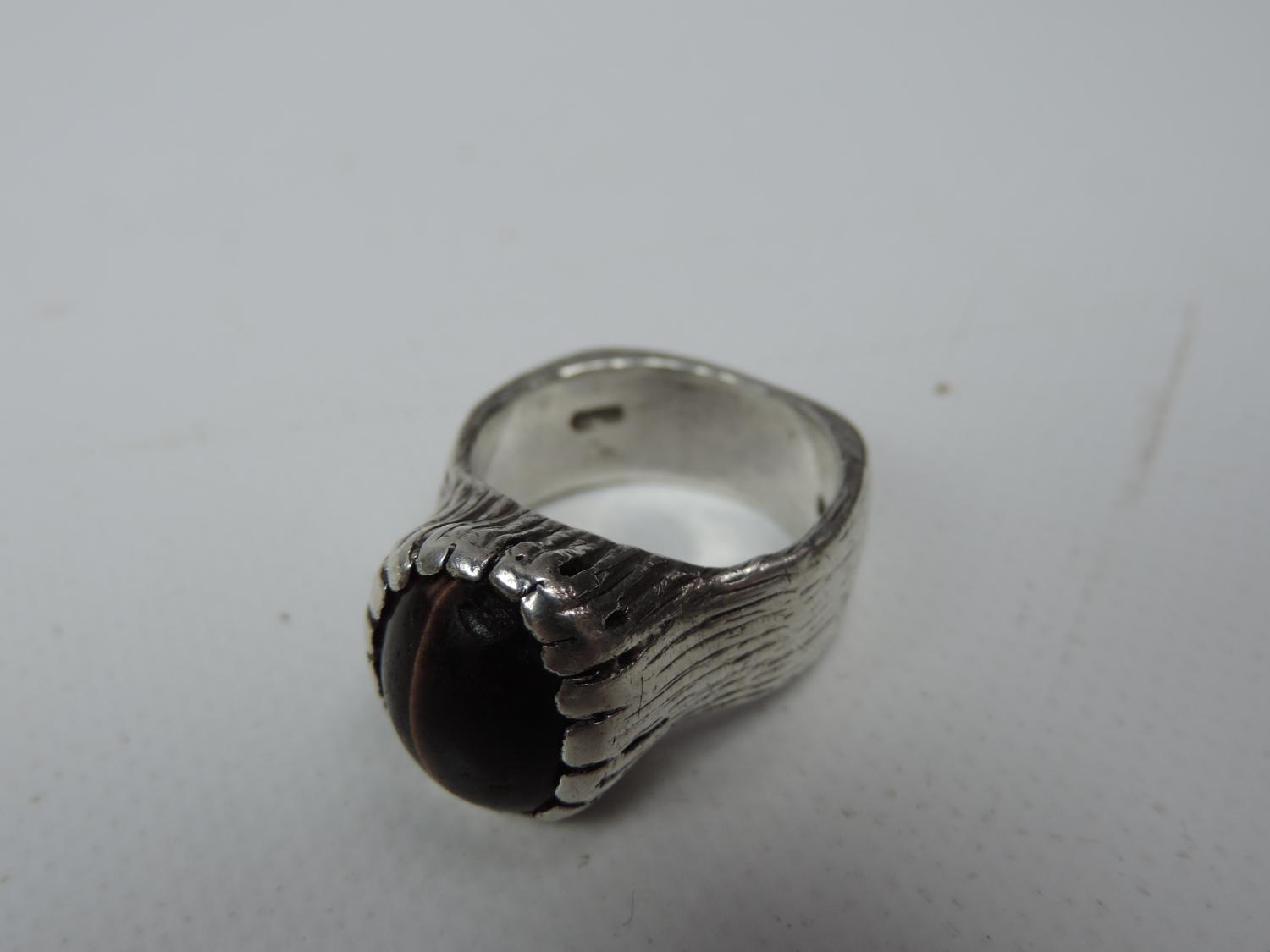 Unusual Silver and Tiger's Eye Ring - London 1969 - 13 grams - Image 4 of 4