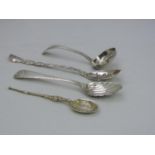 4x Silver Spoons: a Victorian Sugar Sifter with Pierced Bowl, London 1900 by Horace Woodward & Co