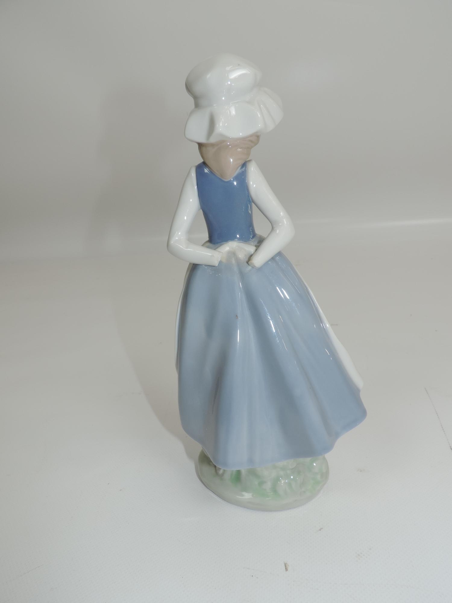 2x Spanish Porcelain Figures - One Miguel and Other Is Lladro (Hands Missing on Lladro) - Image 6 of 8