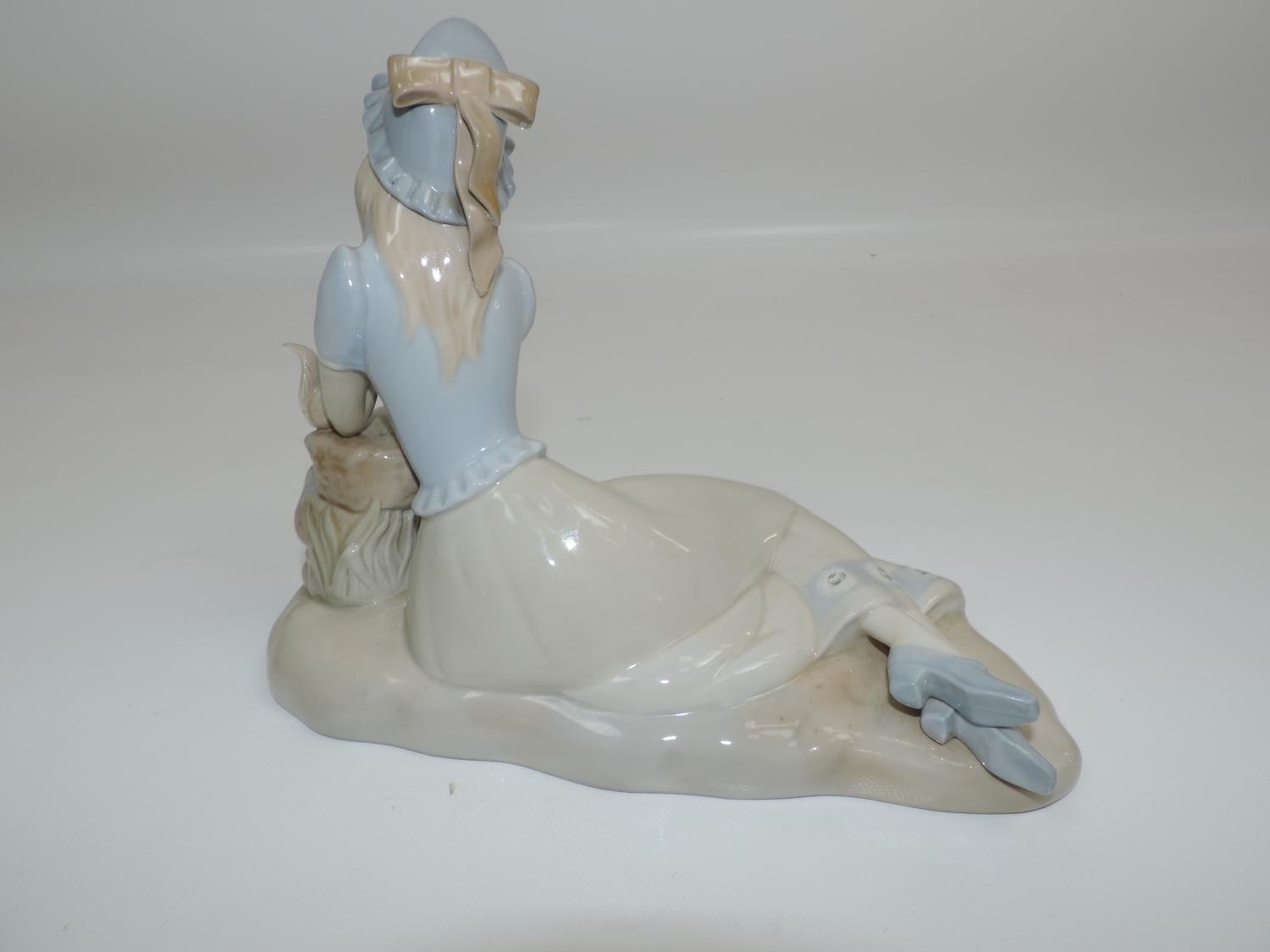 2x Spanish Porcelain Figures - One Miguel and Other Is Lladro (Hands Missing on Lladro) - Image 3 of 8