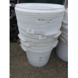 6x Lidded Plastic Tubs