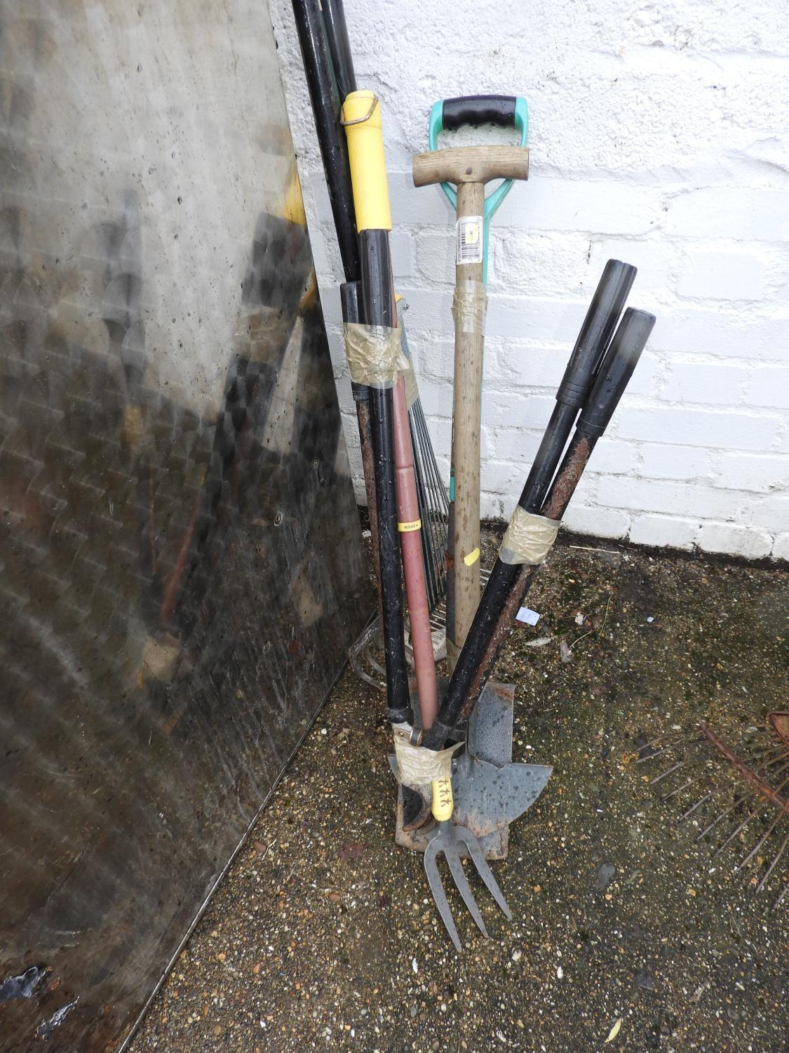 Quantity of Garden Tools