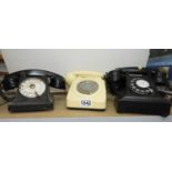 3x Old Telephones